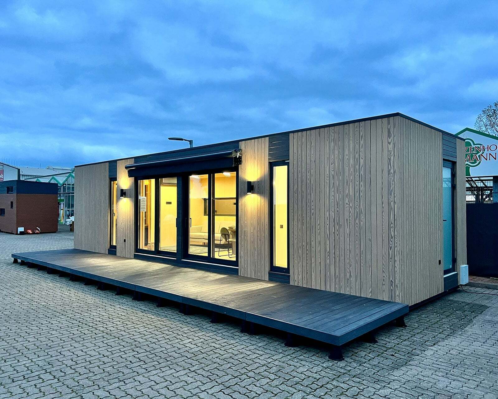 Tiny House - Modulhus - Minihus - Containerhus, Prefabricerat Hus - 40 m² - Energieffektiv - SIP-Modell Tiny House - Modulhus - Minihus - Containerhus, Prefabricerat Hus - 40 m² - Energieffektiv - SIP-Modell