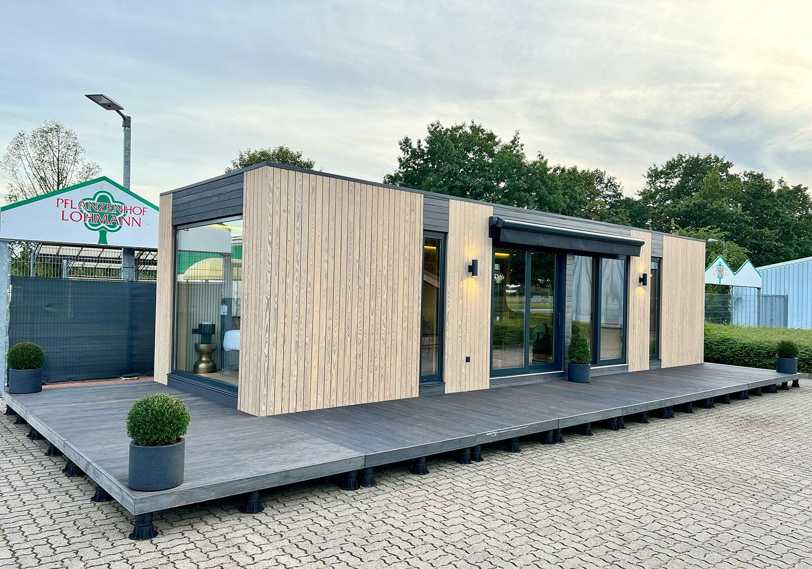 Tiny House - Modulhus - Minihus - Containerhus, Prefabricerat Hus - 40 m² - Energieffektiv - SIP-Modell Tiny House - Modulhus - Minihus - Containerhus, Prefabricerat Hus - 40 m² - Energieffektiv - SIP-Modell