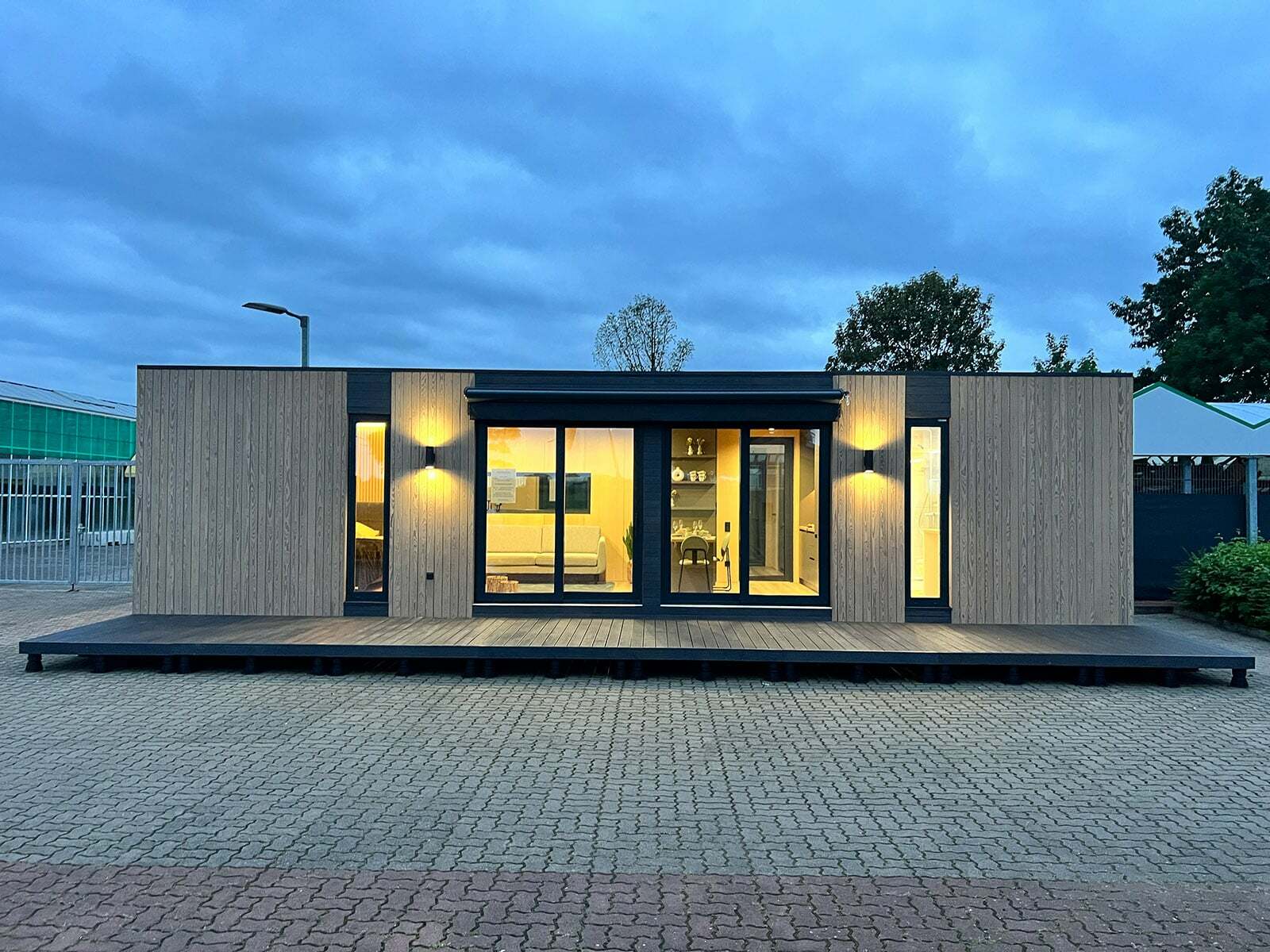 Tiny House - Modulhus - Minihus - Containerhus, Prefabricerat Hus - 40 m² - Energieffektiv - SIP-Modell Tiny House - Modulhus - Minihus - Containerhus, Prefabricerat Hus - 40 m² - Energieffektiv - SIP-Modell